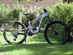 Santa Cruz Heckler e-mountain bike in Tuscany